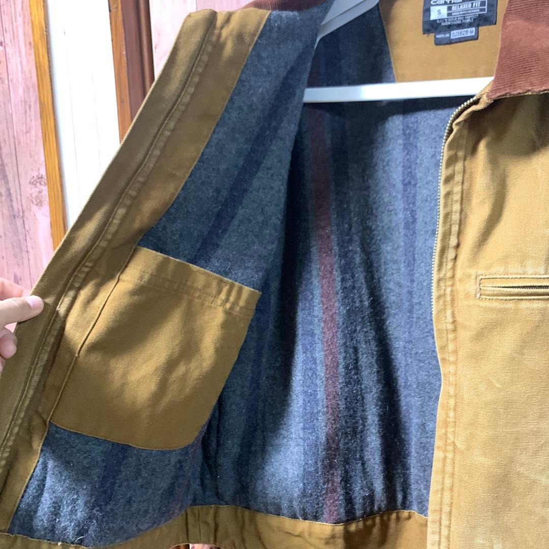 希少　カーハート　デトロイトジャケット　リラックスフィット　Sサイズ