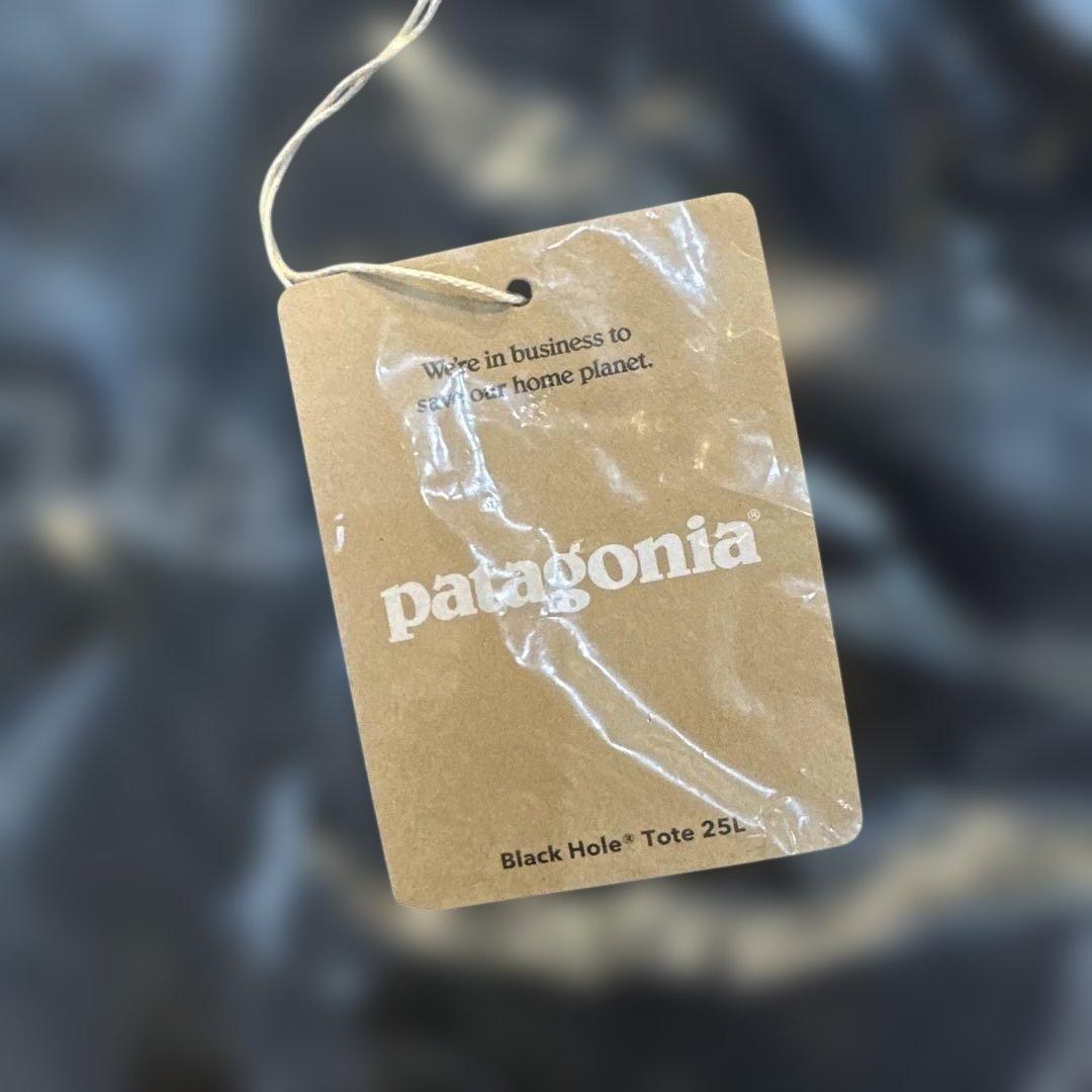patagonia Black Hole Tote 25L ブラック