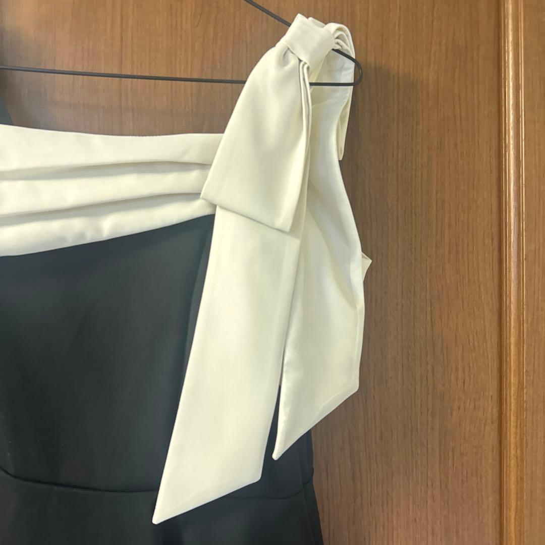 【週末値下げ】【美品】Rirandtureオフショルダー ペプラムトップス