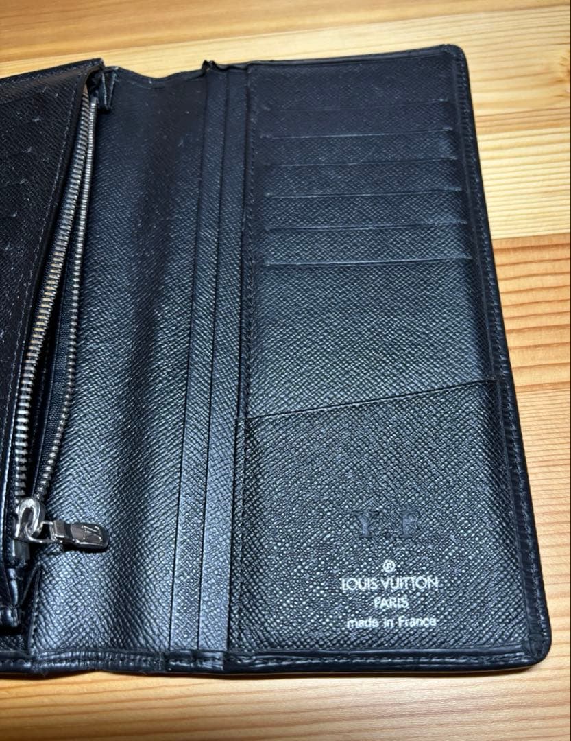 ルイヴィトン エピ ポルトフォイユ・ブラザ ノワール ブラック　長財布
