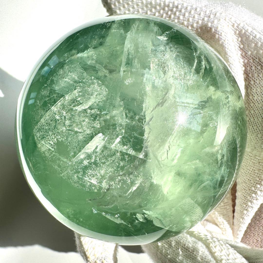 虹入り キャンディフローライト スフィア 73.6mm