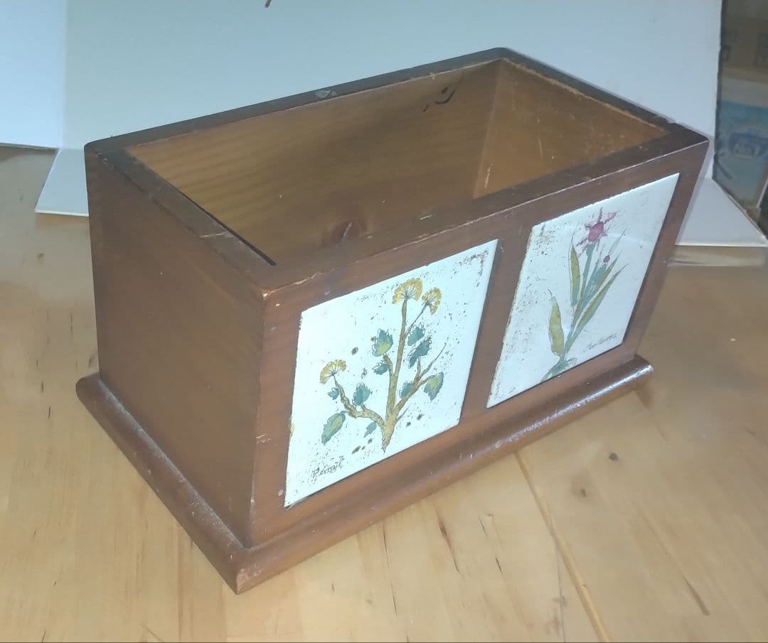 木製花柄小物入れ