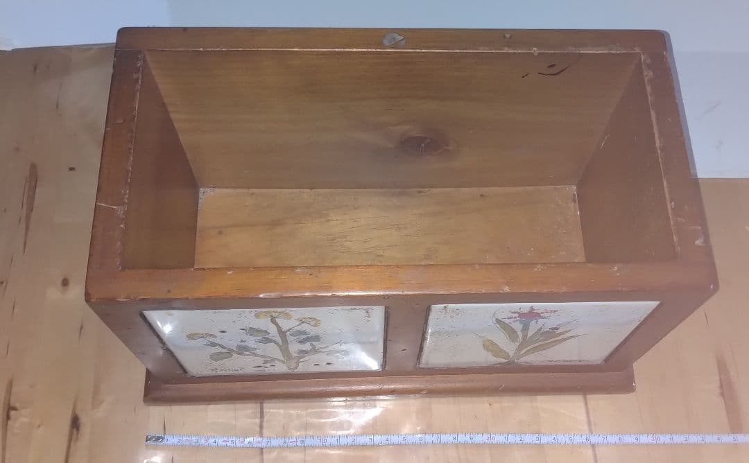 木製花柄小物入れ