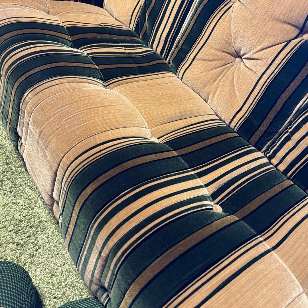 オールドカリモクソファ