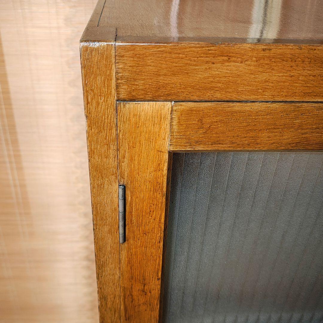 ガラス扉　本棚　食器棚　木製棚　モールガラス　昭和レトロ