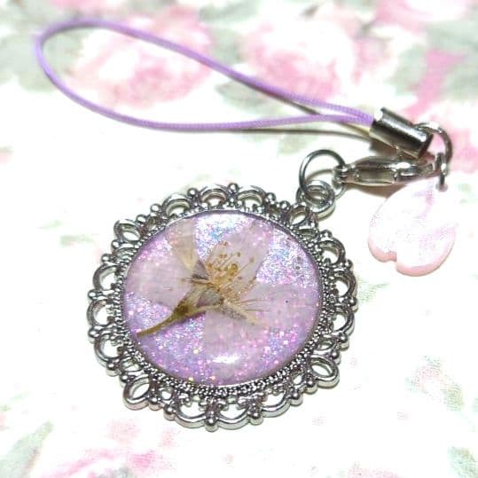 【暗いところ光る】本物の桜を使った3WAYストラップチャーム241023③