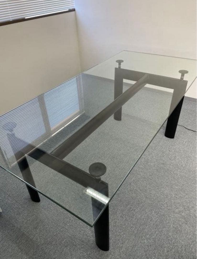 【LC6 ★引取り限定】ガラス天板ダイニングテーブル　リプロダクト品