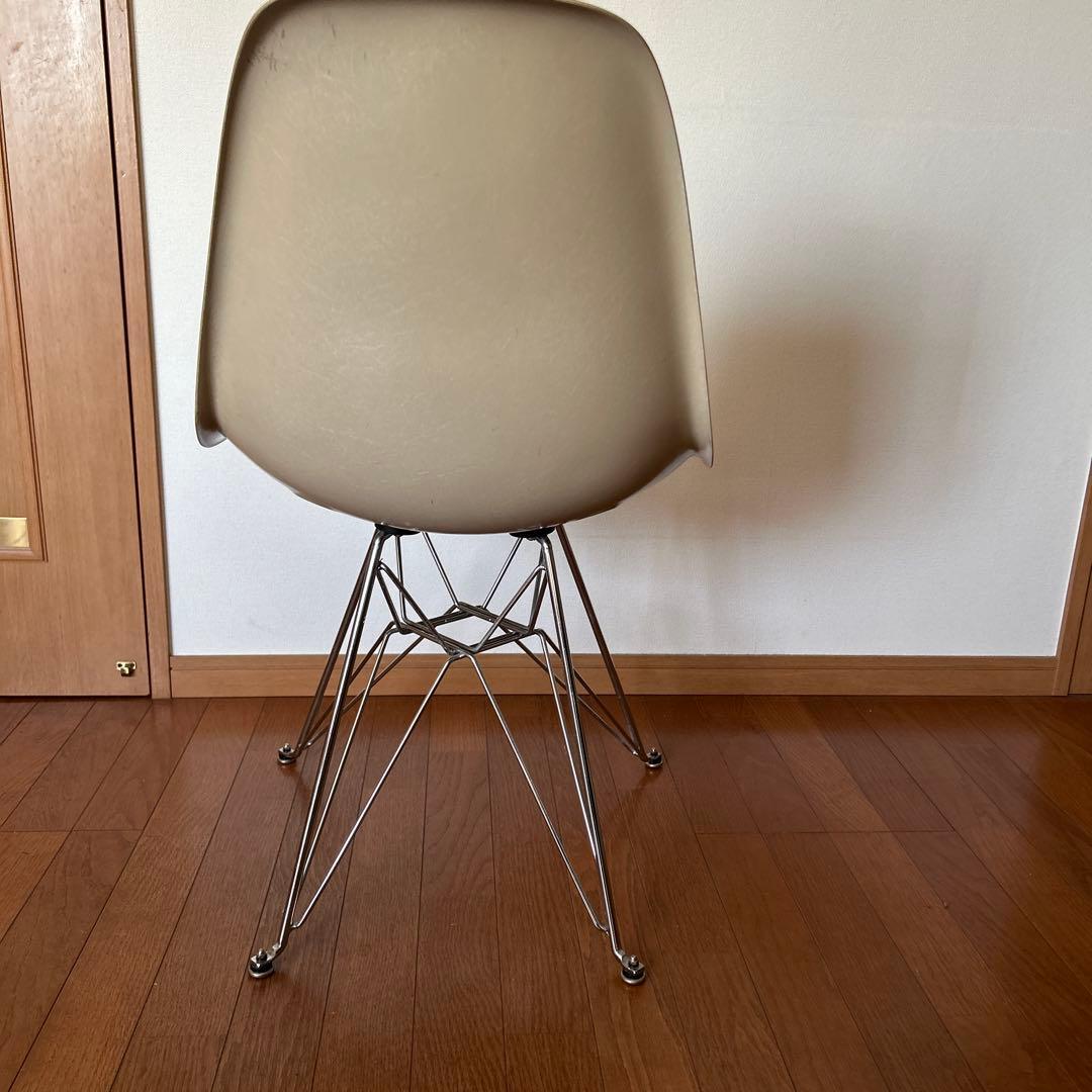 イームズ　MODERNICA サイドシェルチェア エッフェルベース　ベージュ