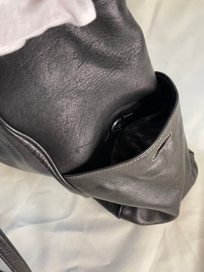 【美品】aniary 黒レザー　トートバッグ 外側ポケット付き　肩掛け　A4