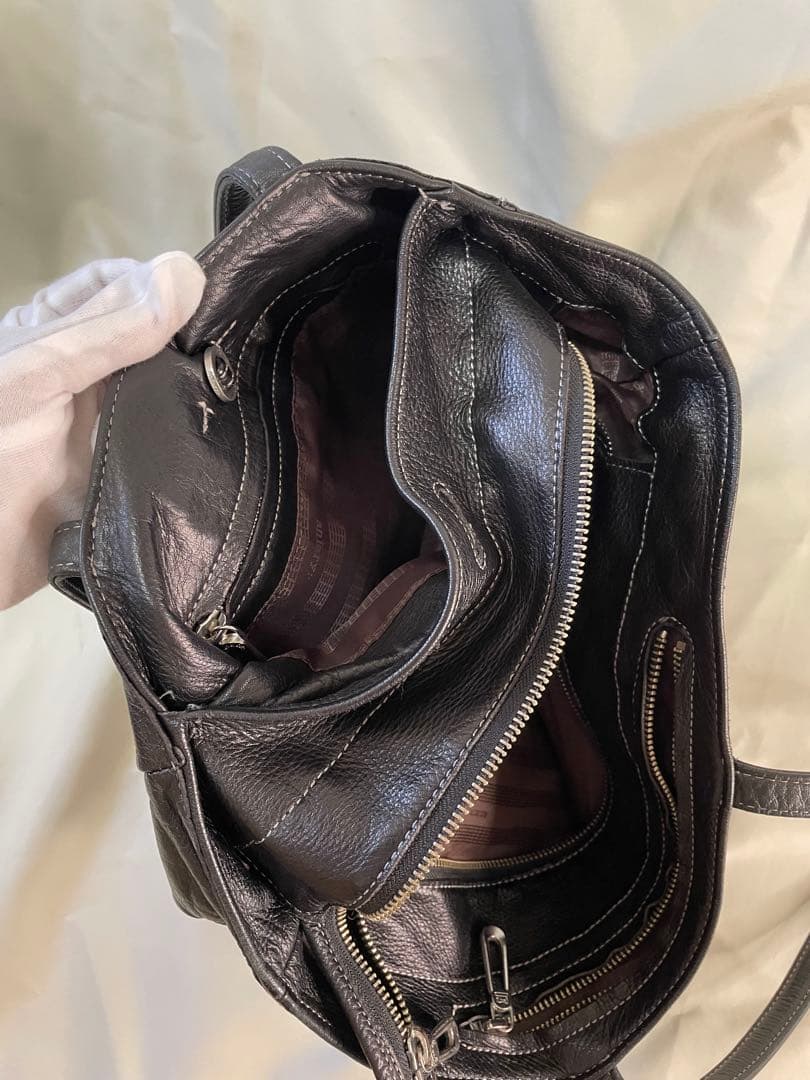 【美品】aniary 黒レザー　トートバッグ 外側ポケット付き　肩掛け　A4