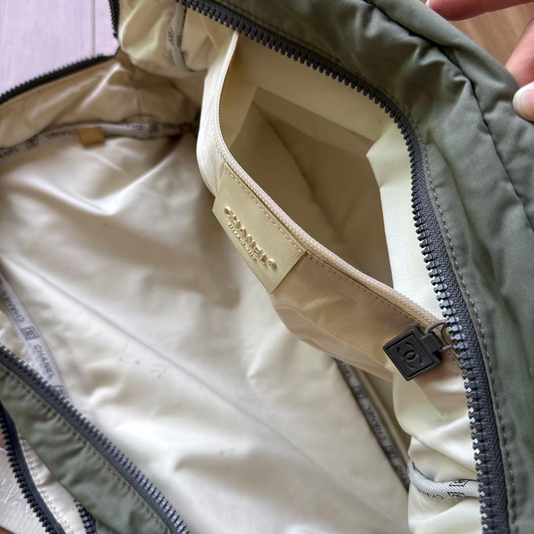 CHANEL シャネル　ボストンバッグ　カーキ