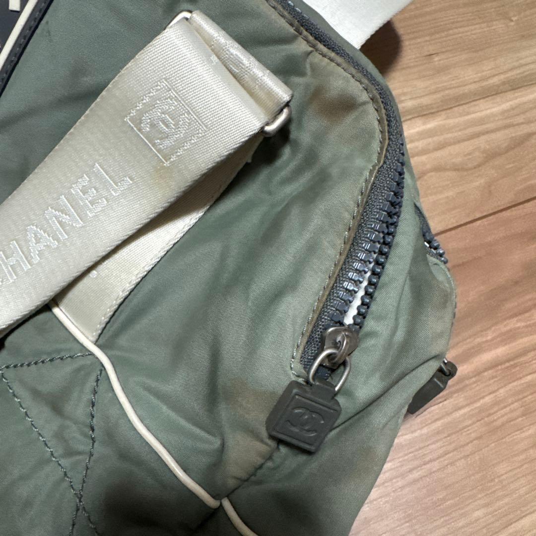 CHANEL シャネル　ボストンバッグ　カーキ