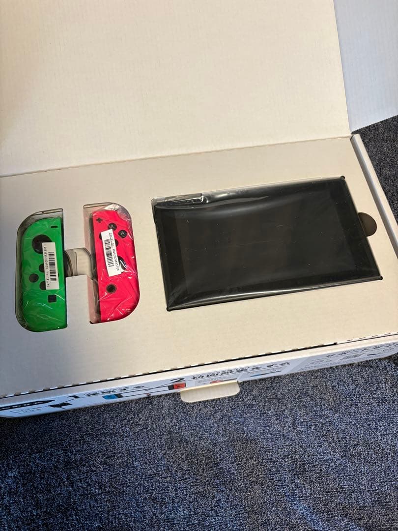 ニンテンドー　スイッチ本体　中古美品