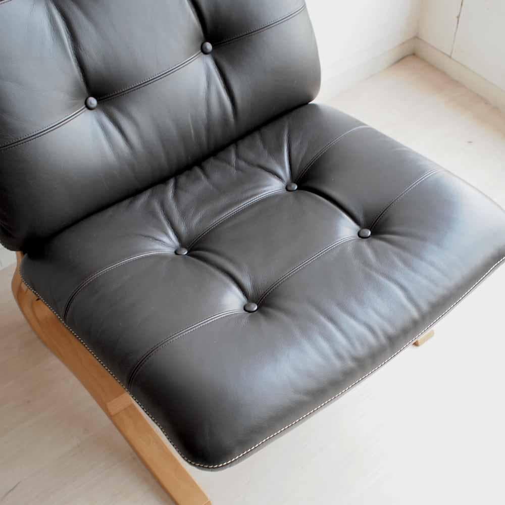 カリモク 曲木フレームのシングルソファ 本革 アームレスチェア ZR24201