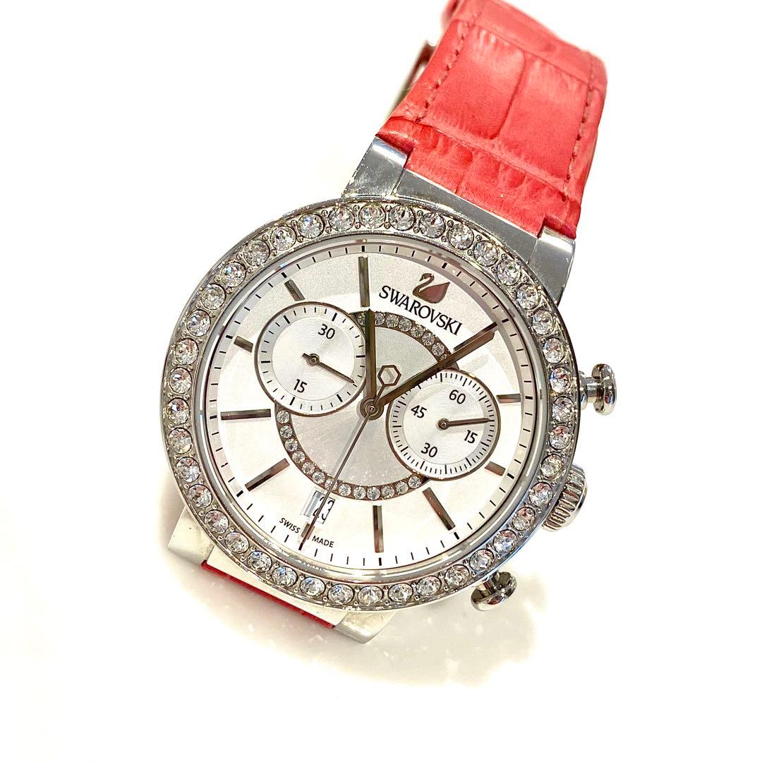 ピンクの猫。SWAROVSKI スワロフキー　腕時計