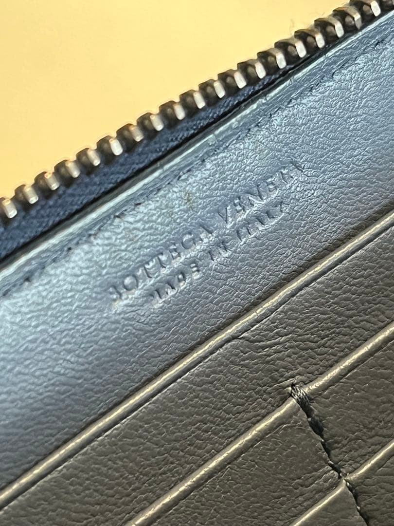 Bottega Veneta ネイビー 長財布 イントレチャート