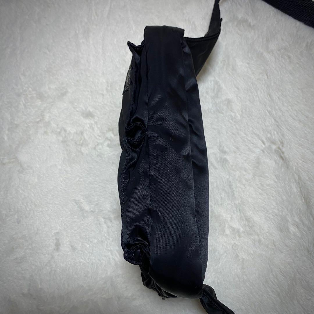 【極美品】 PORTER TANKERタンカー ボディバッグ コブラバックル