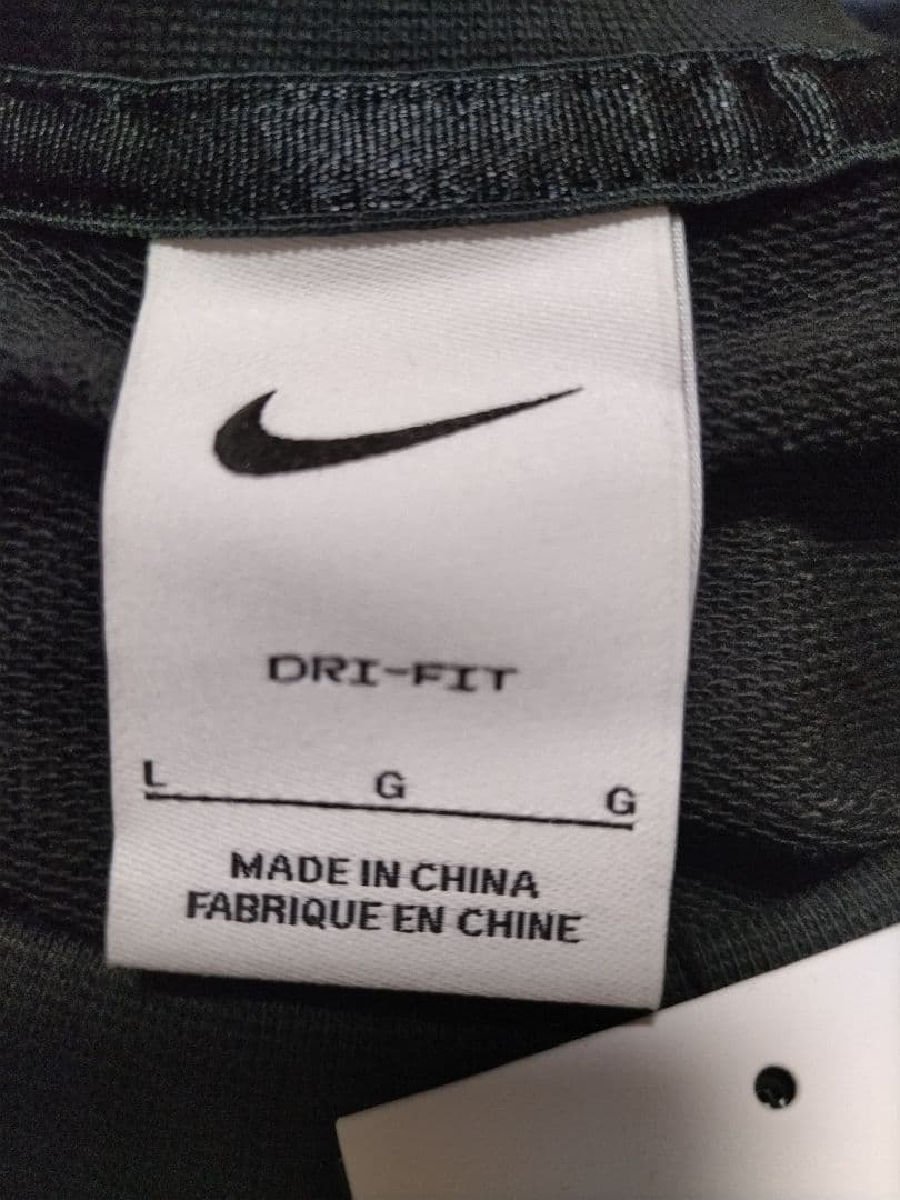 Nike ロングスリーブ Tシャツ（IB7539-010）