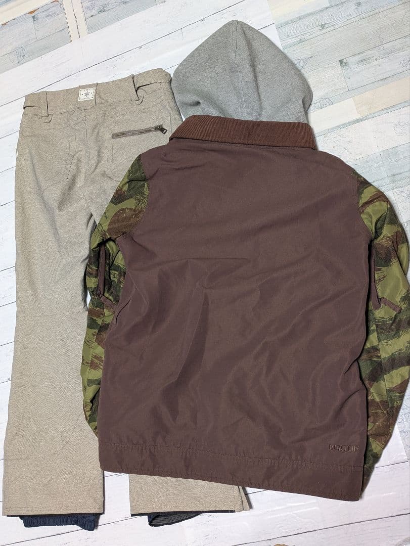 BURTONバートン オニール メンズ スノボードスノボースキーウェア サイズM