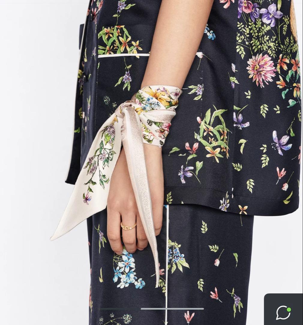 【新品未開封】DIOR D-Floral ミッツァスカーフ