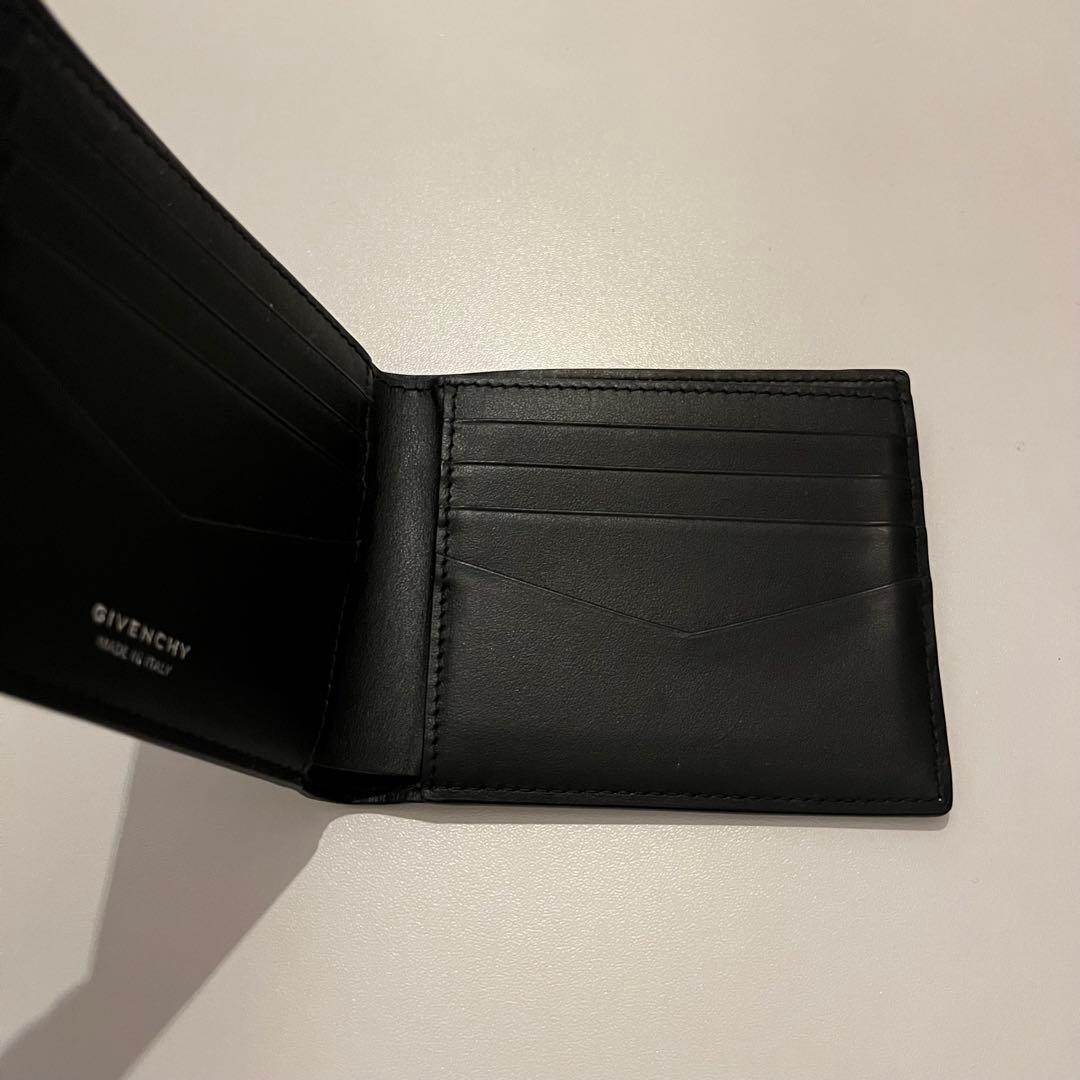 【美品・箱あり】Givenchy 財布 ブラックホワイト