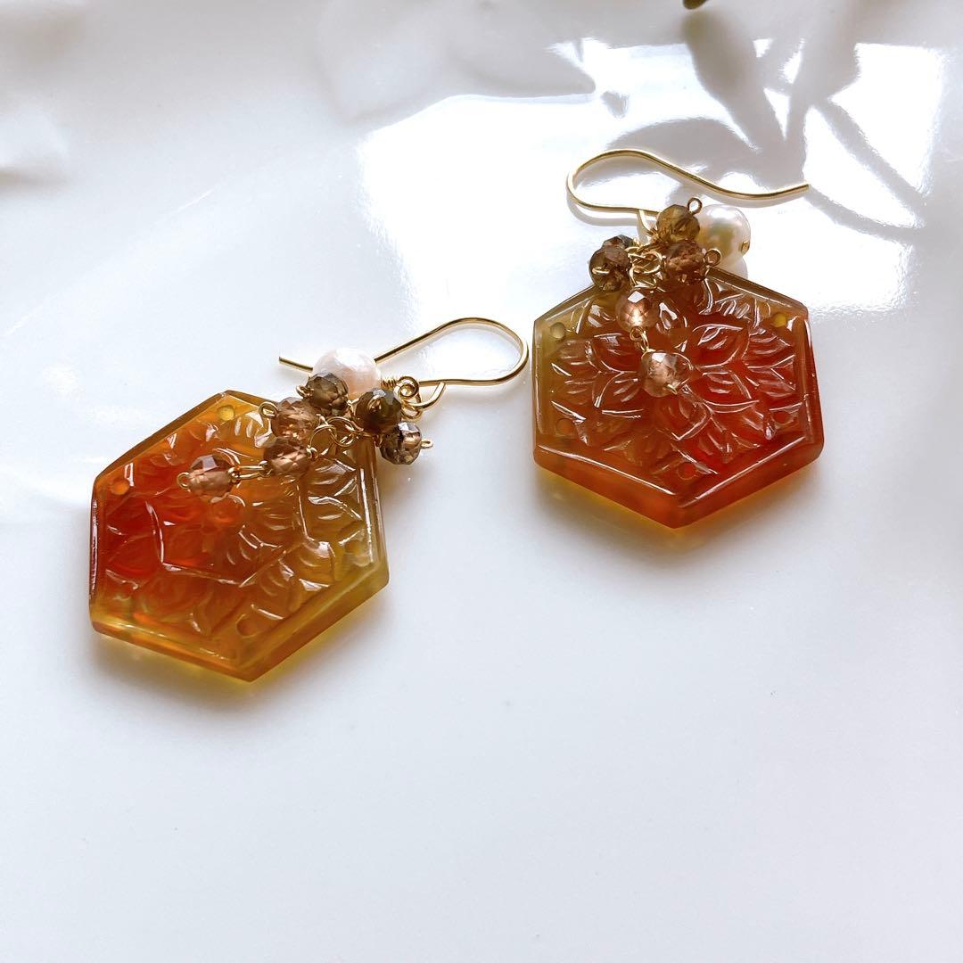 うみ◆ヘキサゴンフラワーカービング・カーネリアン×スキャポライト×あこや