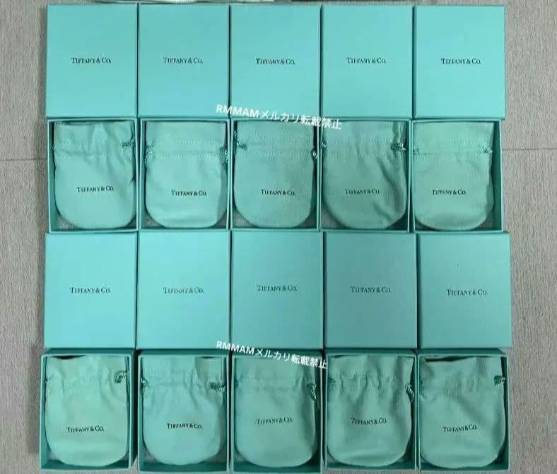現行品　美品　Tiffany　ティファニー　箱　アクセサリー空箱　巾着袋　10個