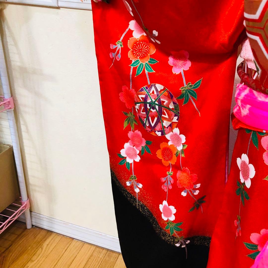 正絹七五三 女子着物 7歳‼️赤地可愛い手毬柄に桜金彩金箔煌びやか際立つ❤️秀品