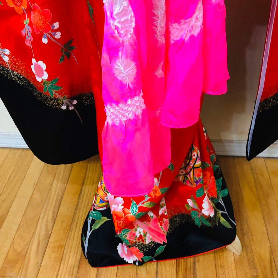 正絹七五三 女子着物 7歳‼️赤地可愛い手毬柄に桜金彩金箔煌びやか際立つ❤️秀品