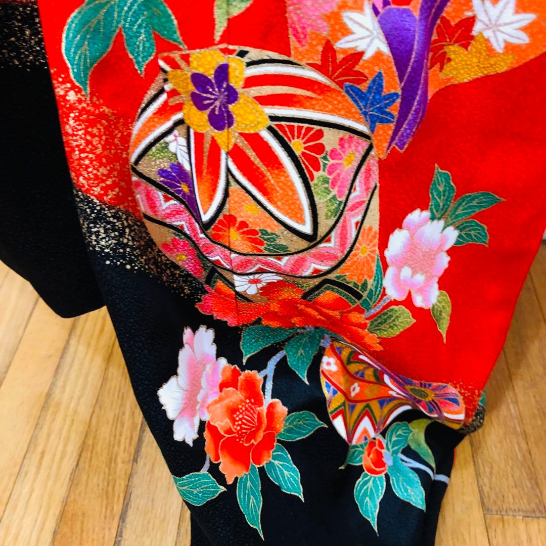 正絹七五三 女子着物 7歳‼️赤地可愛い手毬柄に桜金彩金箔煌びやか際立つ❤️秀品