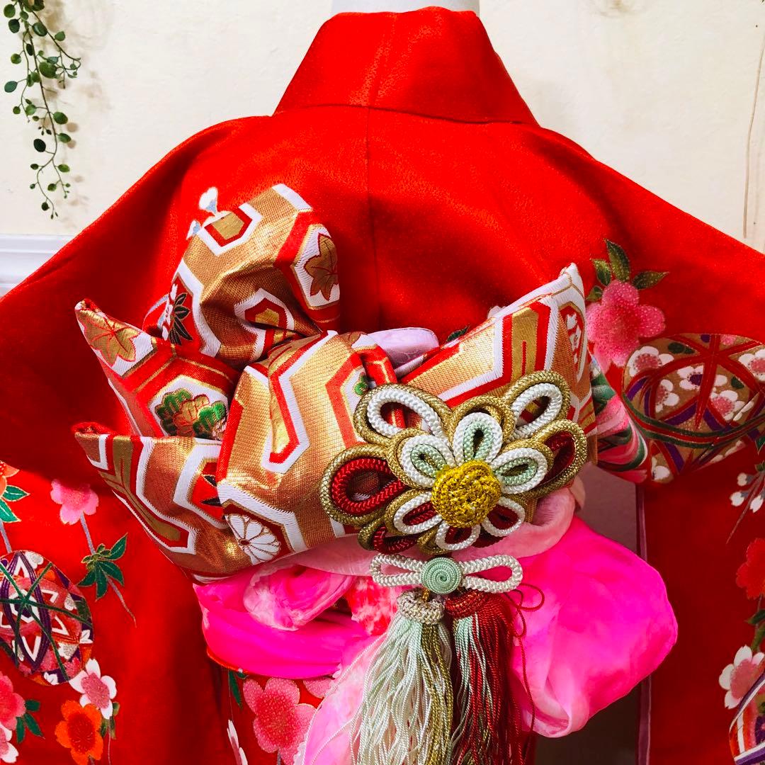 正絹七五三 女子着物 7歳‼️赤地可愛い手毬柄に桜金彩金箔煌びやか際立つ❤️秀品