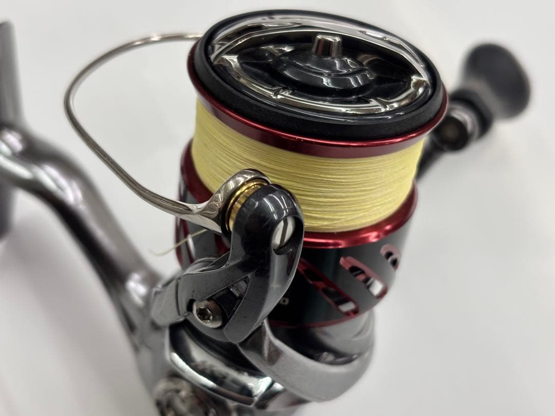 中古　シマノ　16ストラディックCI4＋2500S スピニングリール