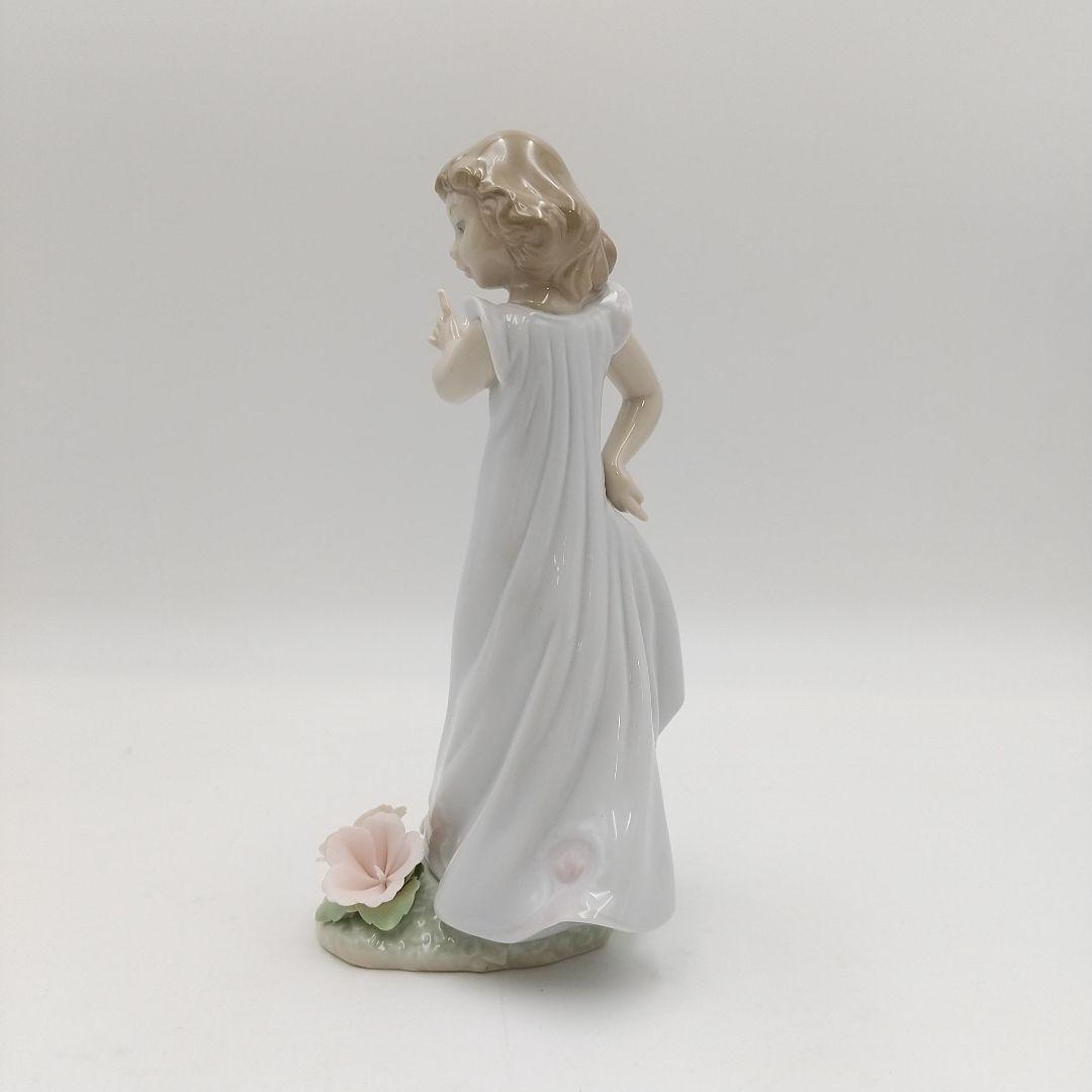美品 リヤドロ ベルフラワー 感謝の気持ち 置物 少女 フィギュリン