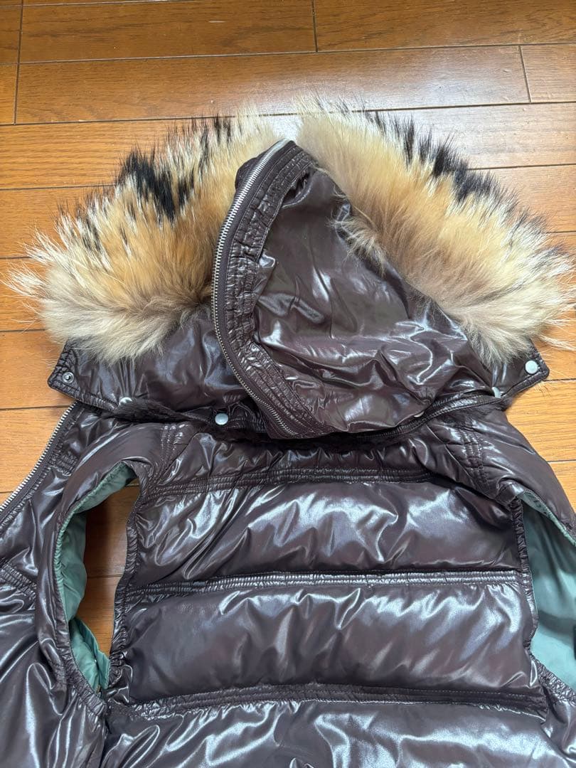 デュベティカ ファー付きダウンベスト 42