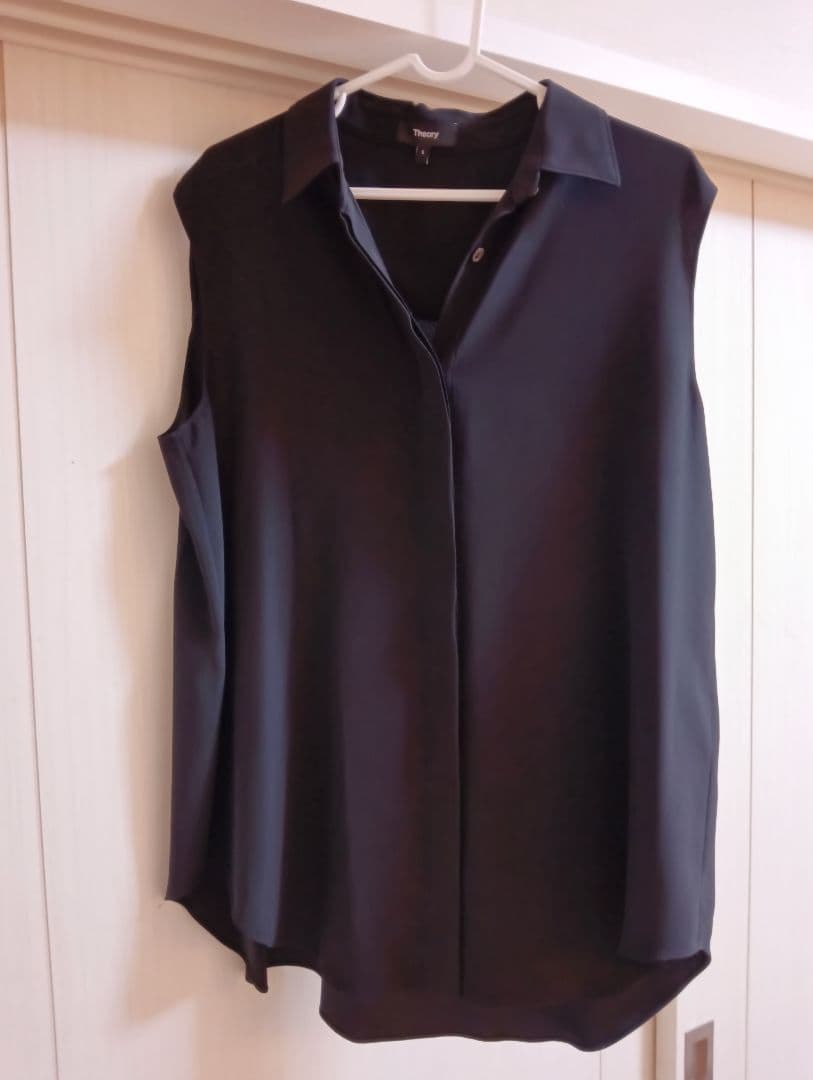 Theory ブラック シャツ Sサイズ