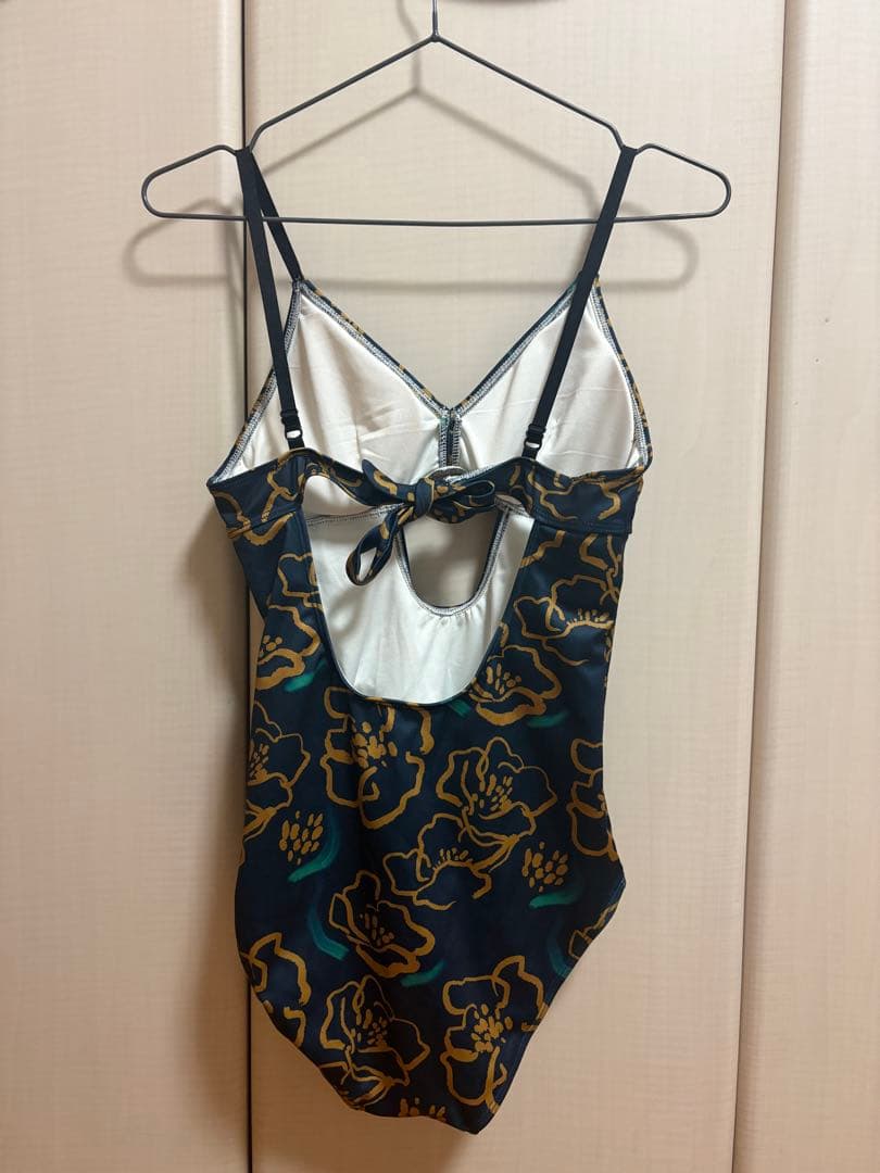 knuth marf 水着