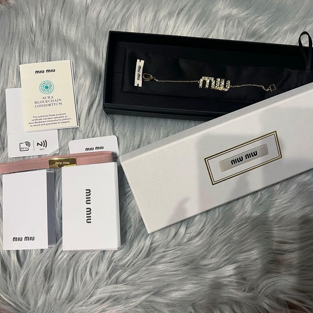 【y】miu miu ロゴブレスレット ゴールド