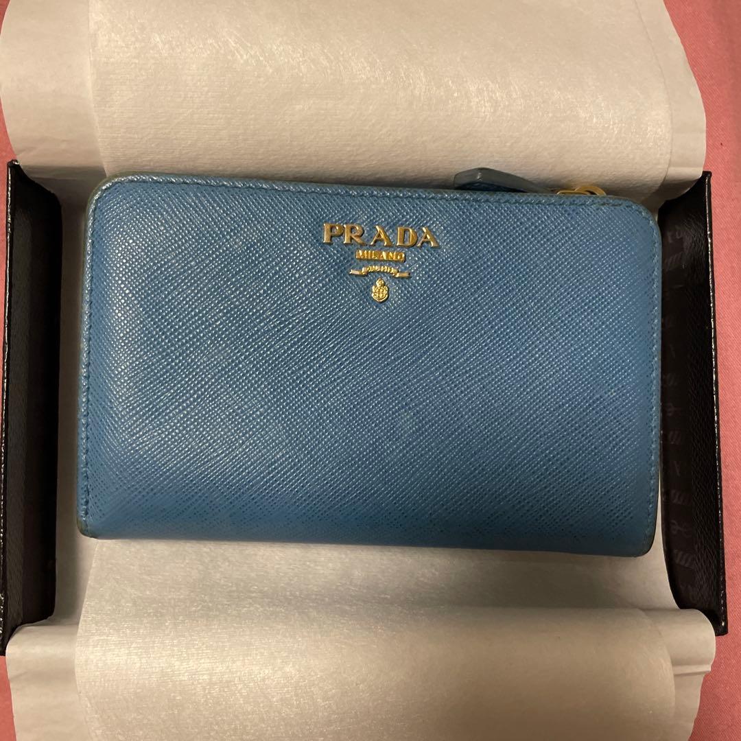 PRADA 二つ折り財布 ブルー