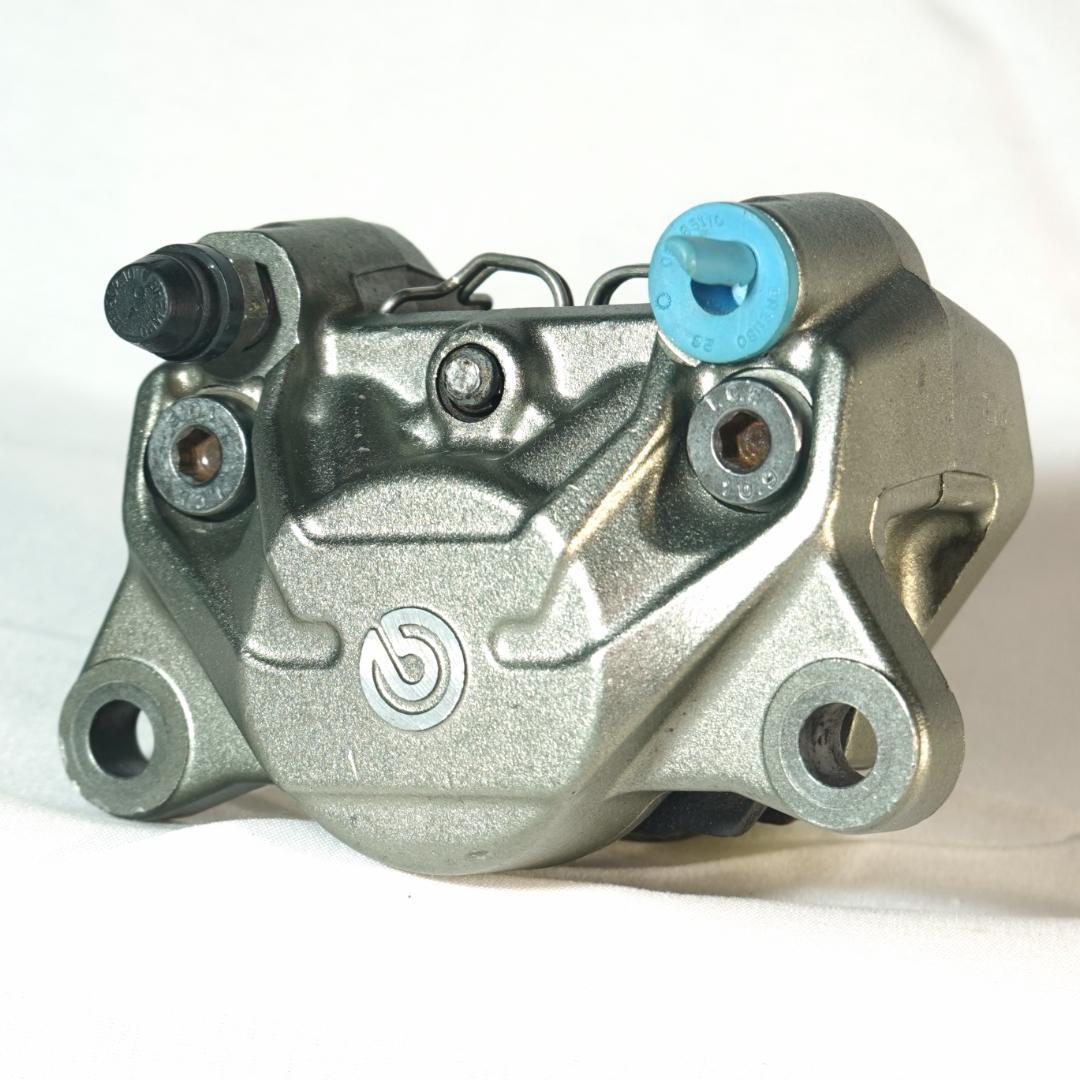 Brembo ブレンボ 2potキャリパー Φ34　新カニ　良品