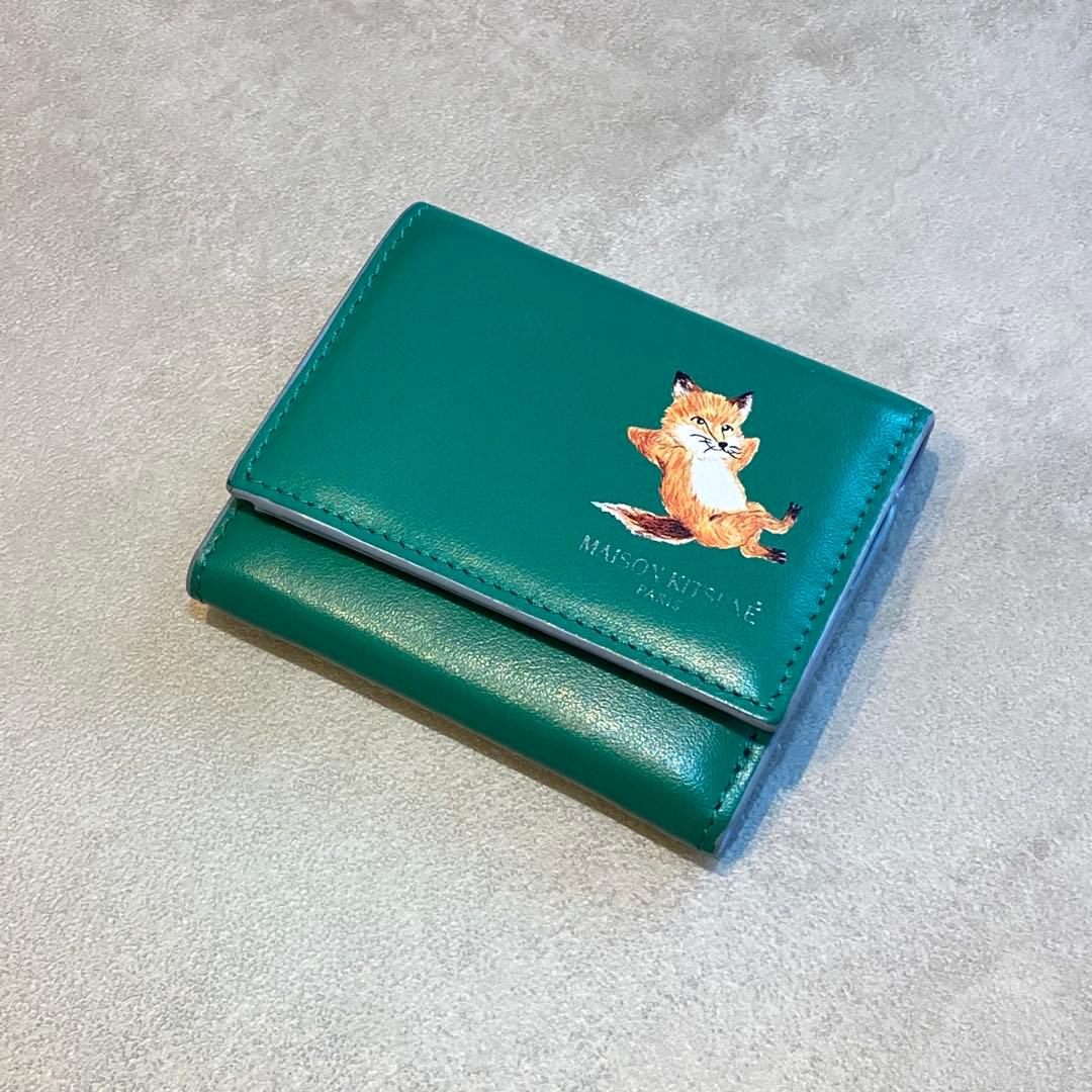 あ*く様 MAISON KITSUNE 折財布