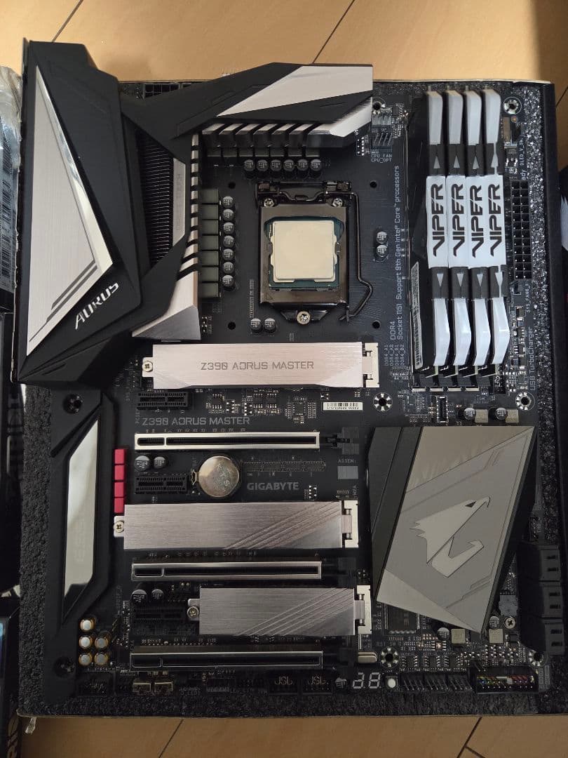 CPU Z390 AORUS MASTER + i7-9700KF + 32GB RAM