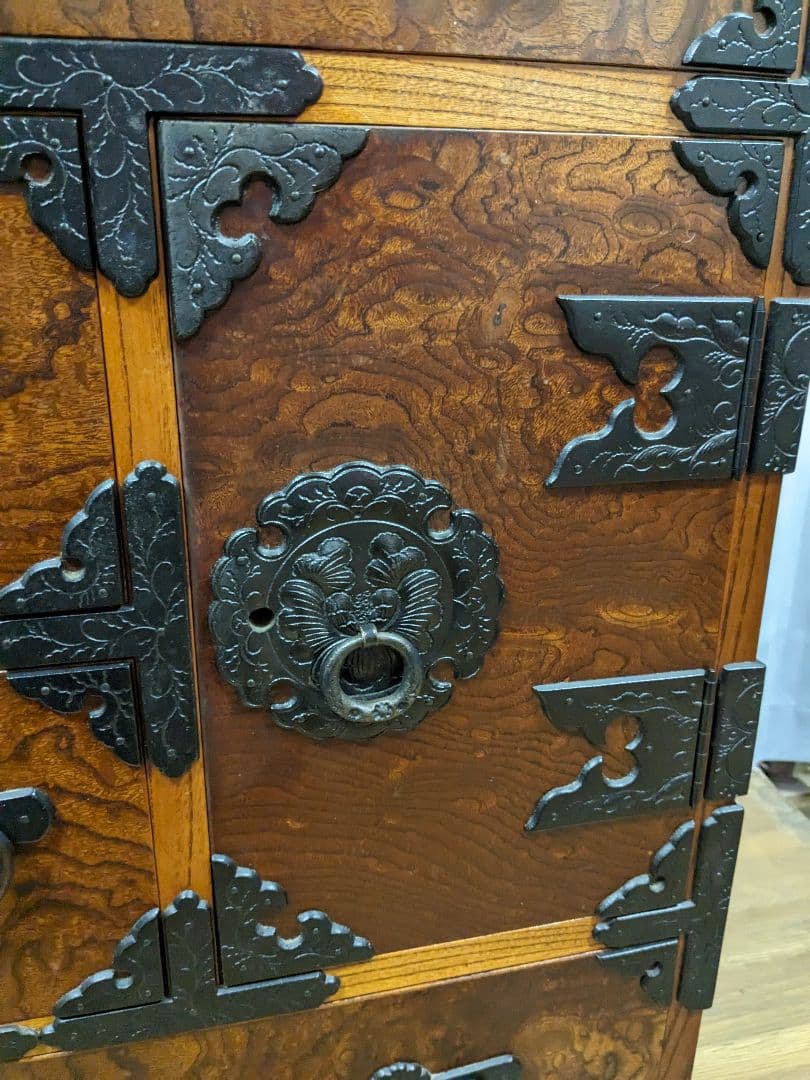 岩谷堂風箪笥 車箪笥 伝統工芸 民芸家具 時代箪笥 高級 和家具 和箪笥