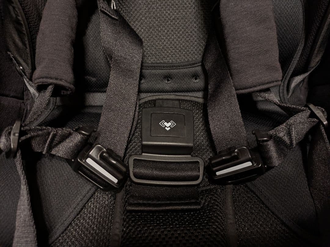 【美品】Aprica ラクーナ クッションフリー ブラック AB型