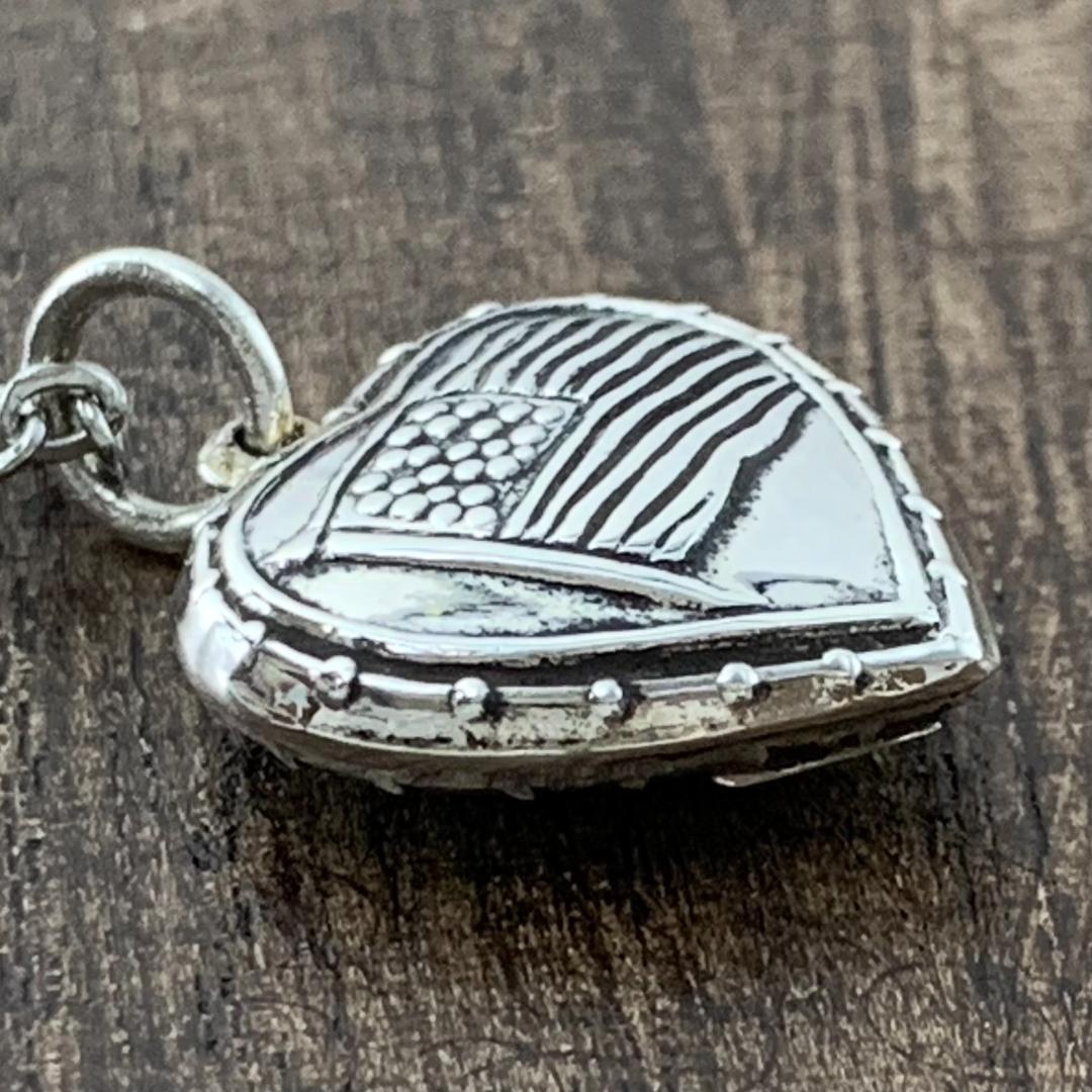 スウィートハートジュエリー アメリカ国旗 シルバーヴィンテージネックレスNAVY