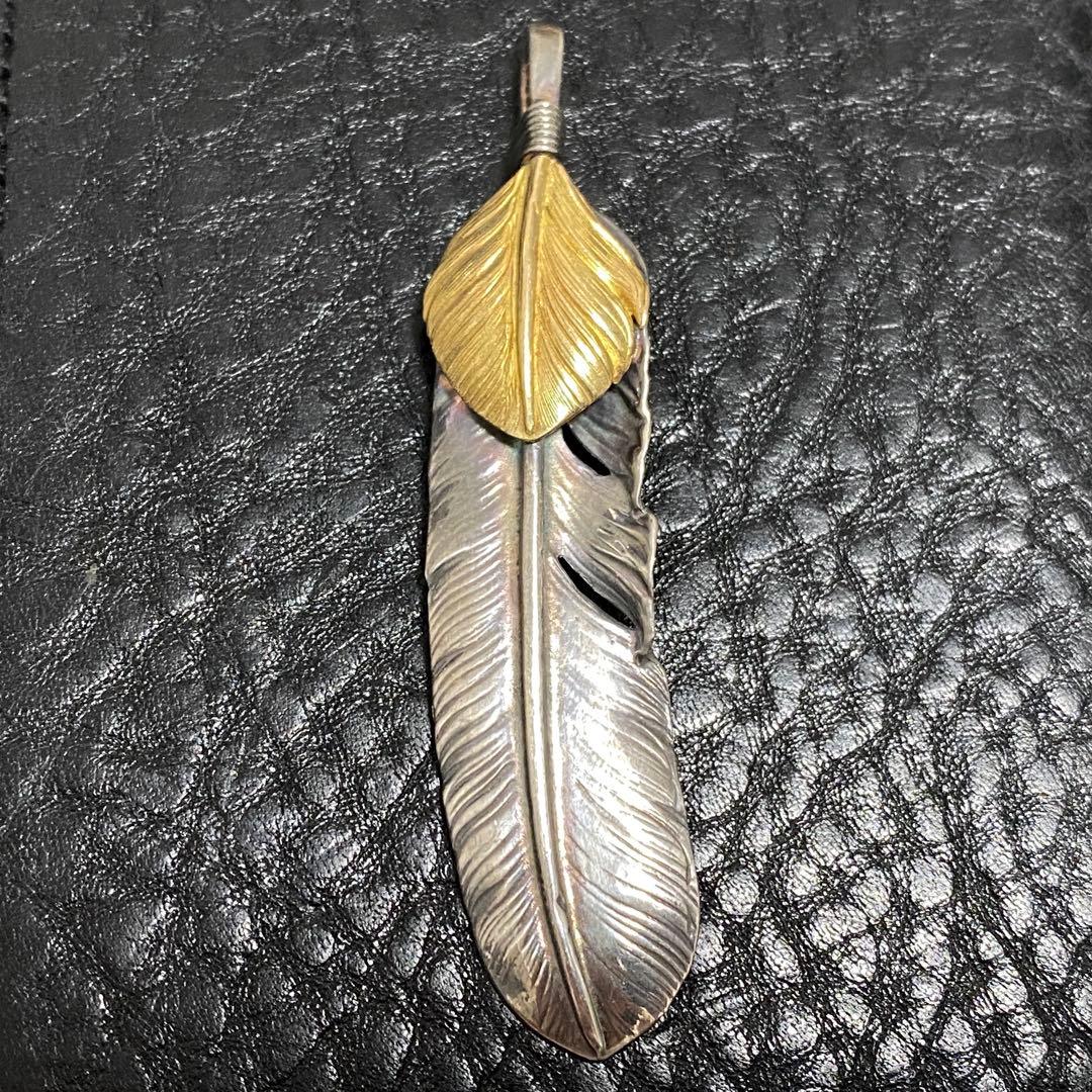 goro'sゴローズ 上金特大フェザー OLD SV 18k 左向き