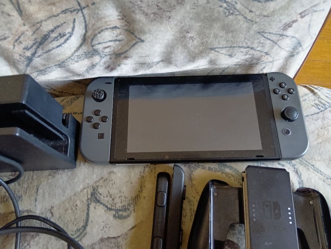 Nintendo Switch 本体 グレー　2024年製