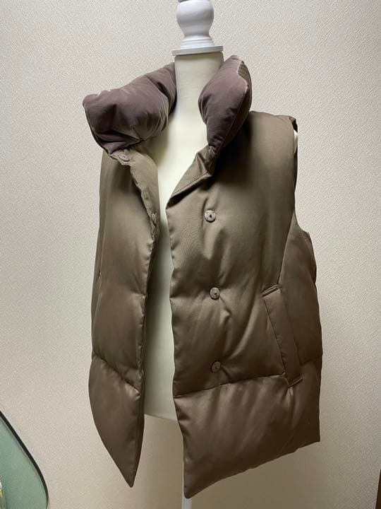 La Totalite ラトータリテ　グログラン ダウン ベスト