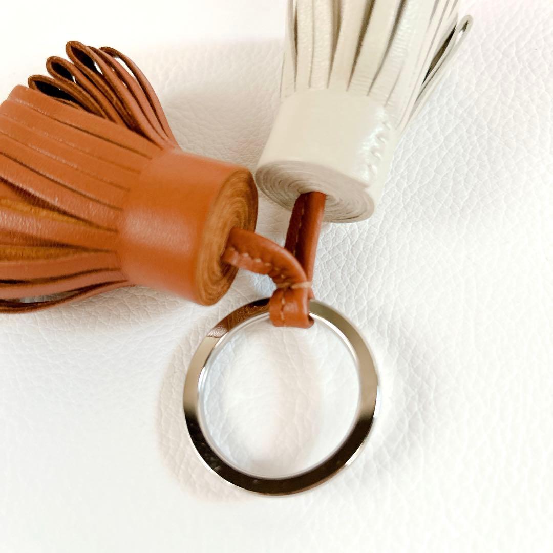 【未使用品】エルメス ウノドス カルメン チャーム キーリング