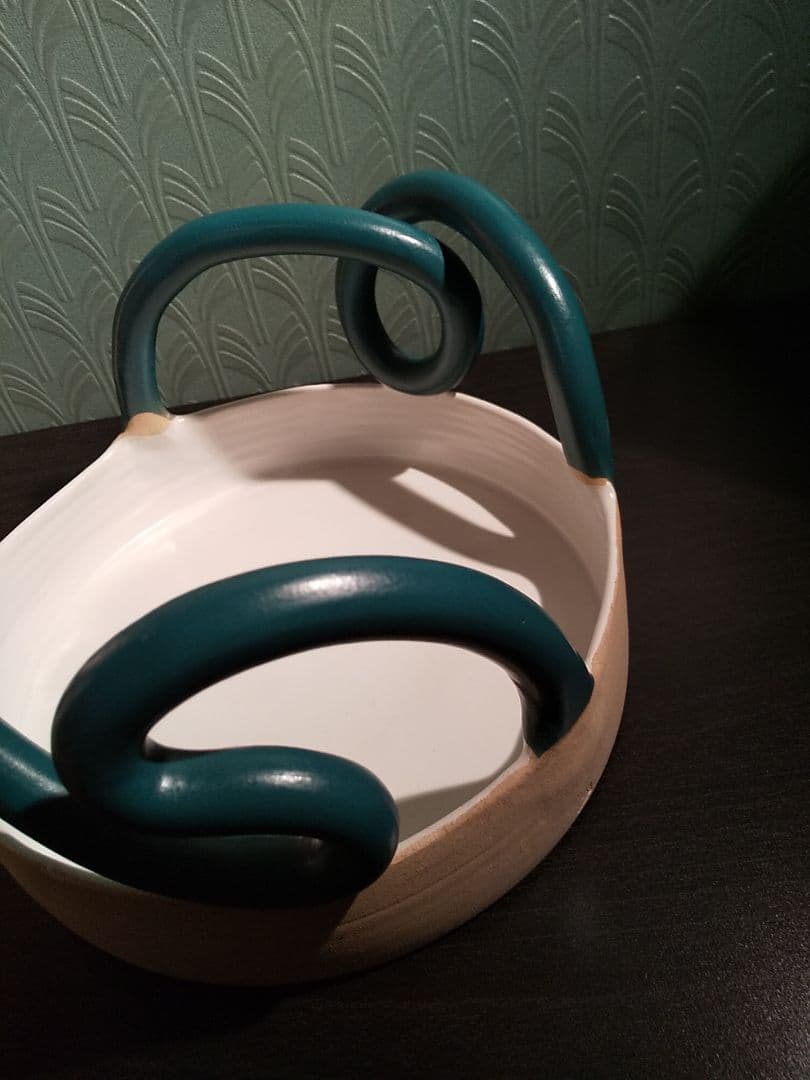 MILO MADE （ミロメイド）☆ユニークな陶器のオブジェ（フルーツボウル）