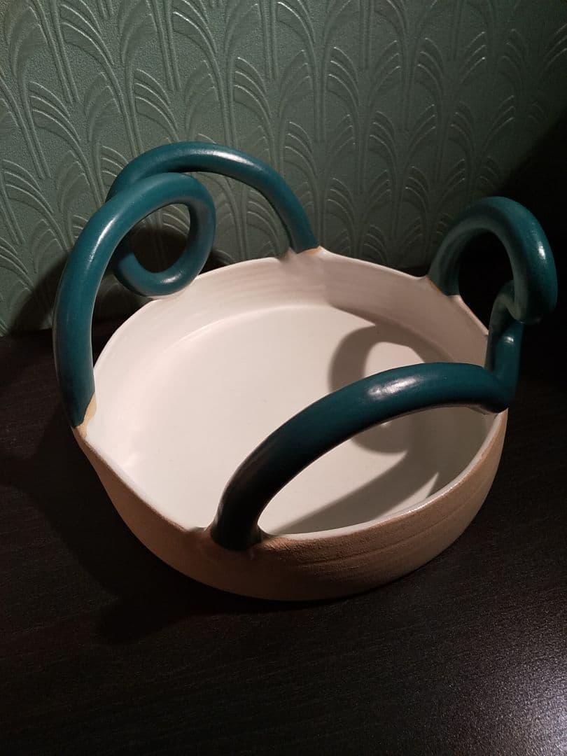 MILO MADE （ミロメイド）☆ユニークな陶器のオブジェ（フルーツボウル）